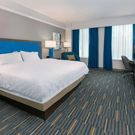 Hampton Inn & Suites Buffalo/Downtown Exterior photo