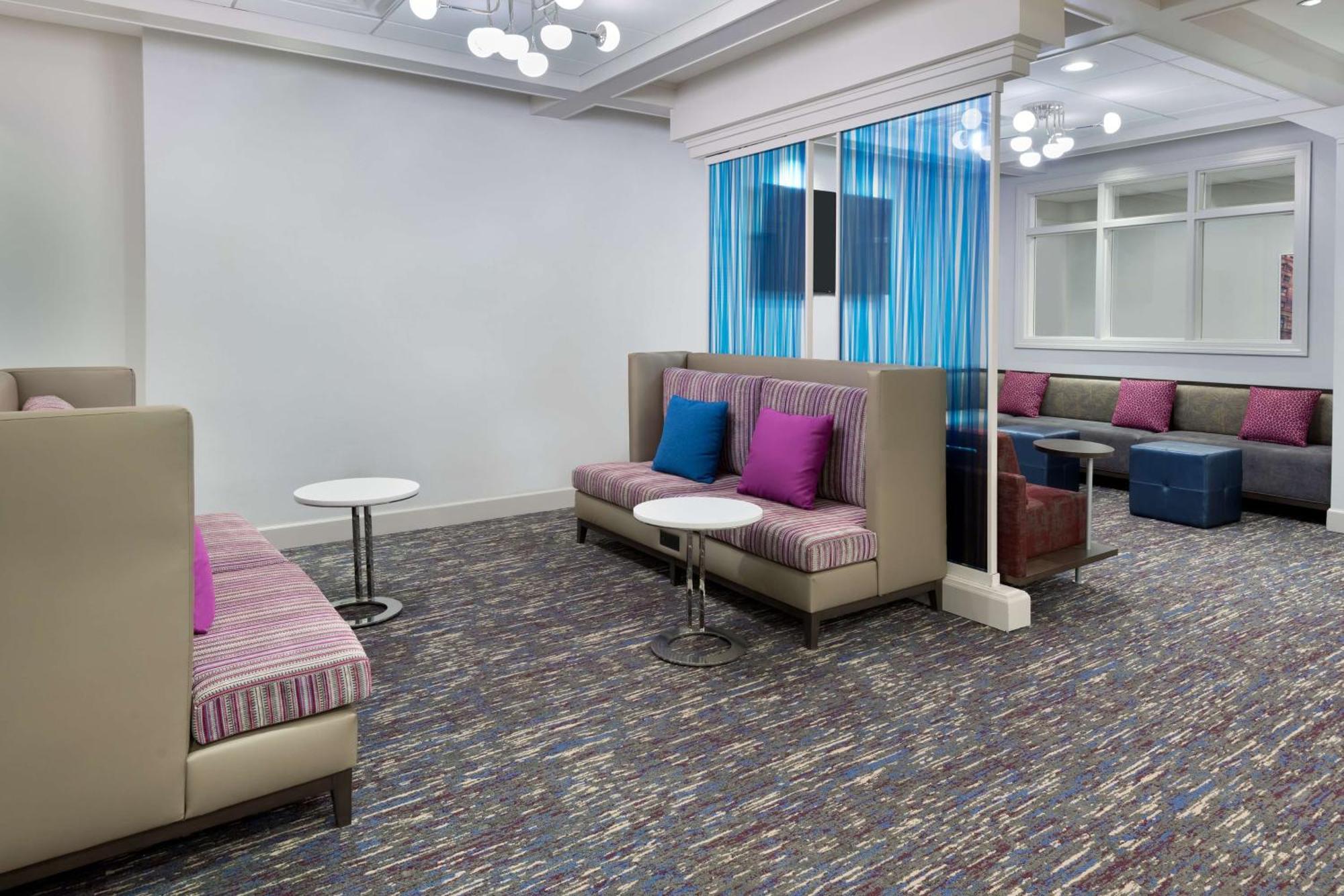 Hotel Hampton & Buffalo/downtown Buffalo